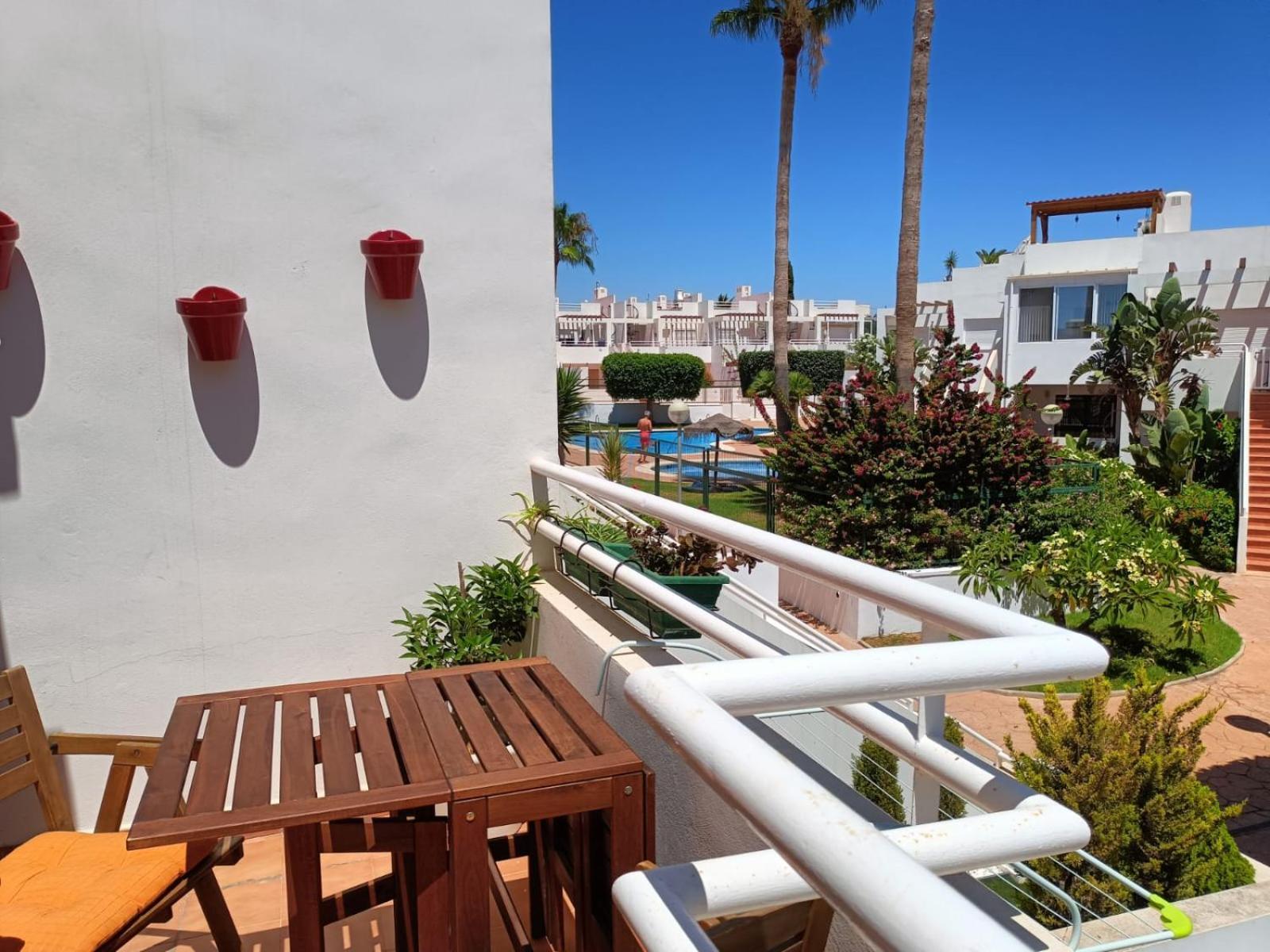 Precioso Apartamento Con Piscina Y Garage 폴로마레스 외부 사진
