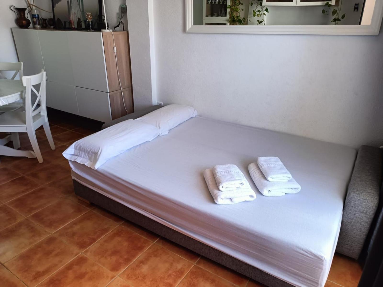 Precioso Apartamento Con Piscina Y Garage 폴로마레스 외부 사진