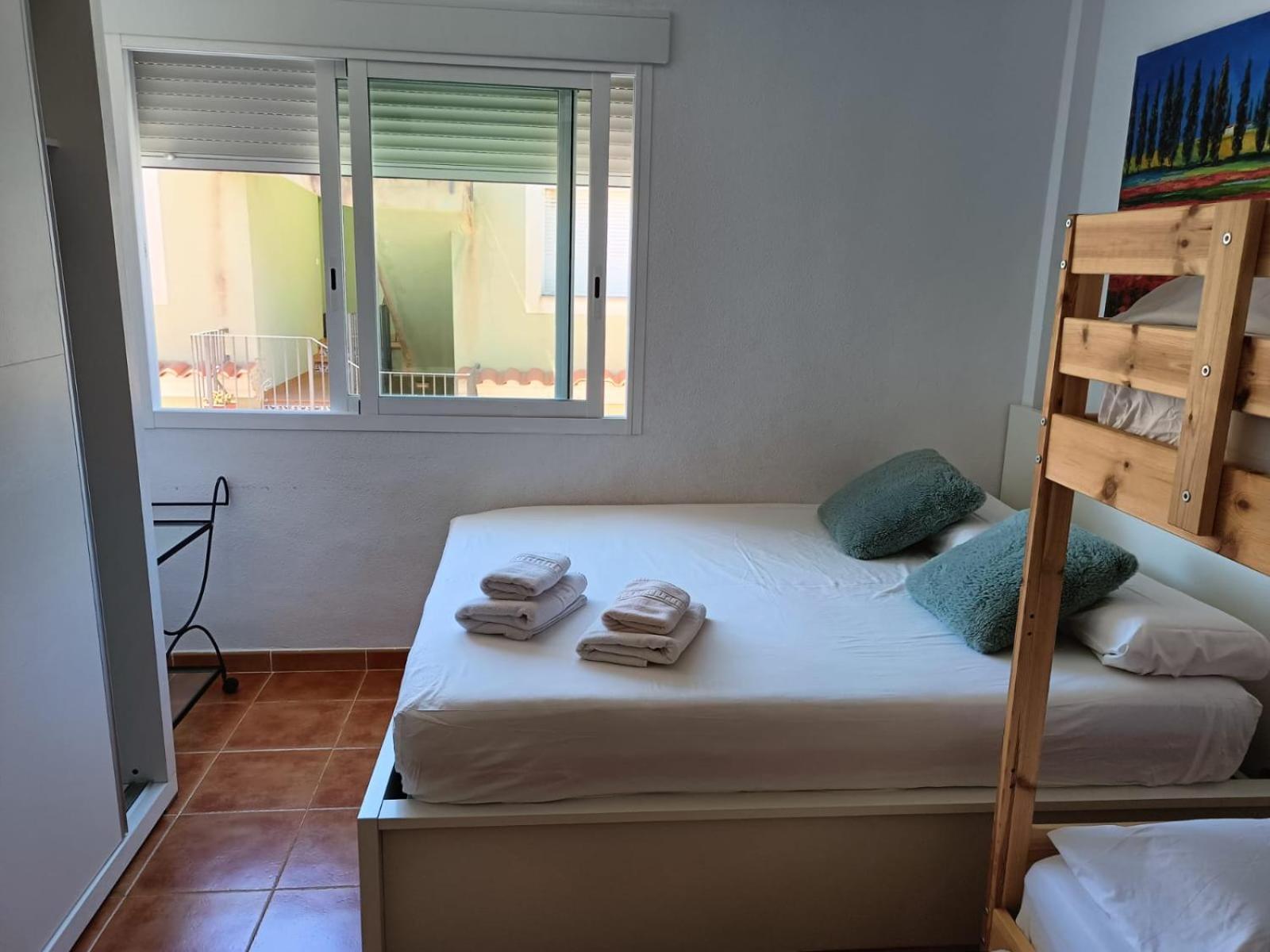 Precioso Apartamento Con Piscina Y Garage 폴로마레스 외부 사진