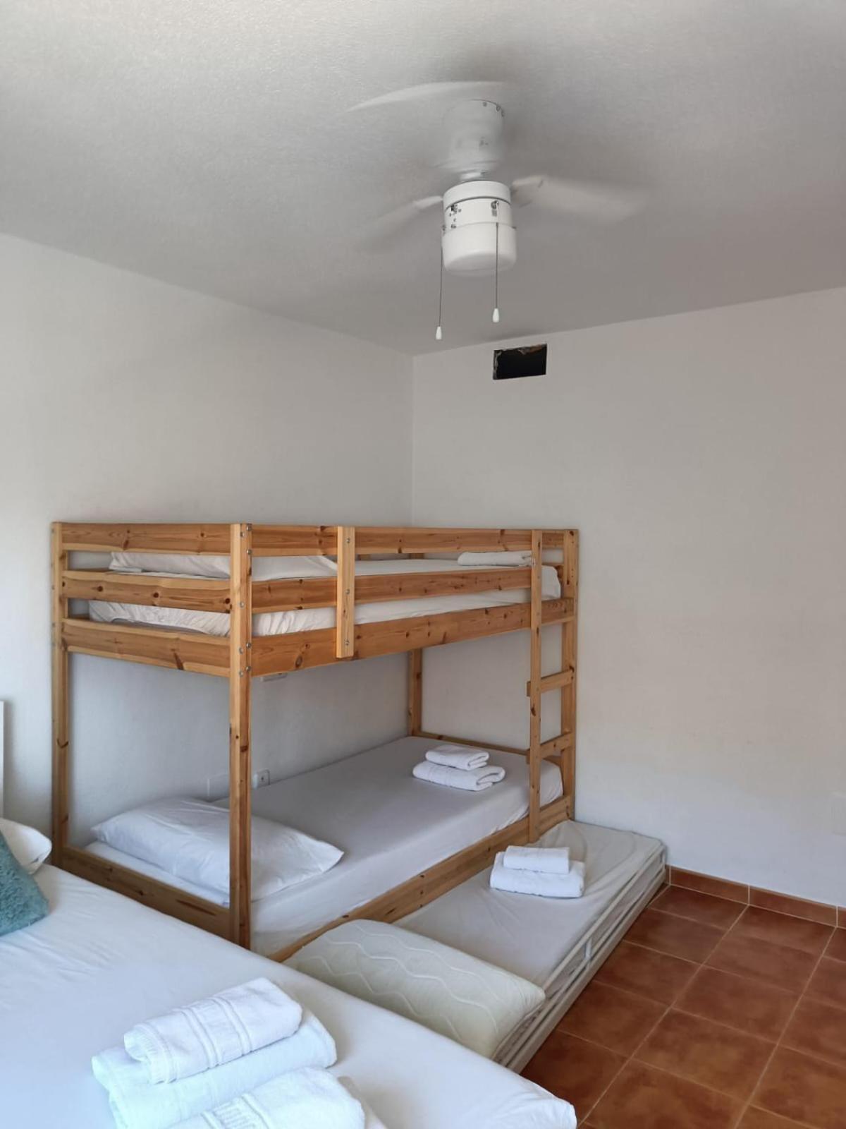 Precioso Apartamento Con Piscina Y Garage 폴로마레스 외부 사진
