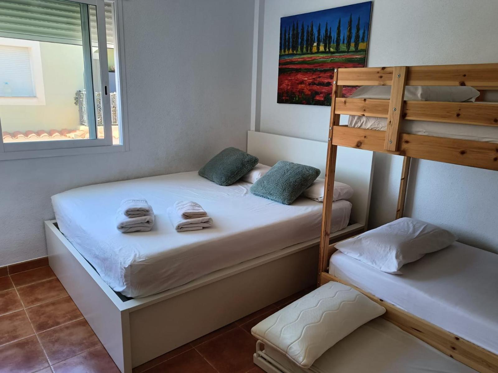 Precioso Apartamento Con Piscina Y Garage 폴로마레스 외부 사진
